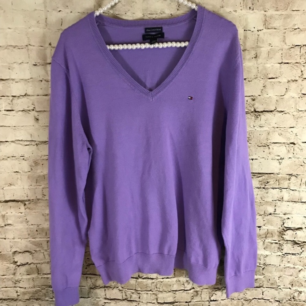 Tommy Hilfiger lavender sweater top pullover